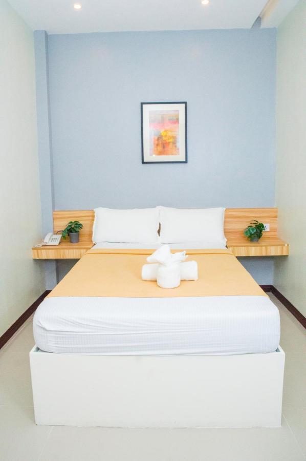 Elti Suites By Bluebookers Angeles Dış mekan fotoğraf