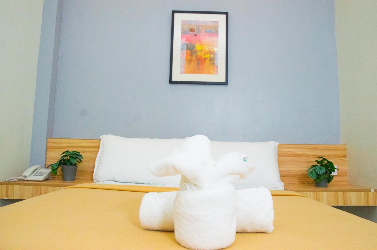 Elti Suites By Bluebookers Angeles Dış mekan fotoğraf