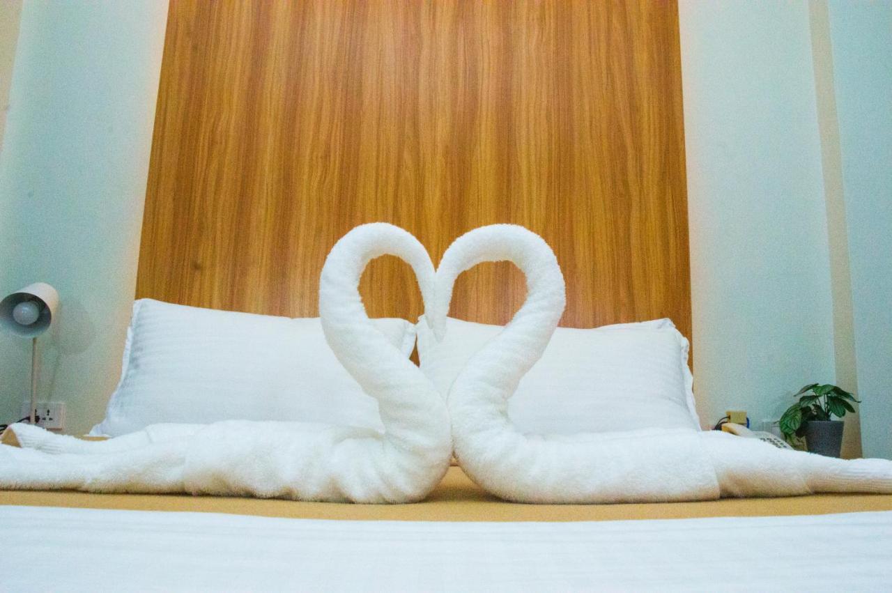 Elti Suites By Bluebookers Angeles Dış mekan fotoğraf